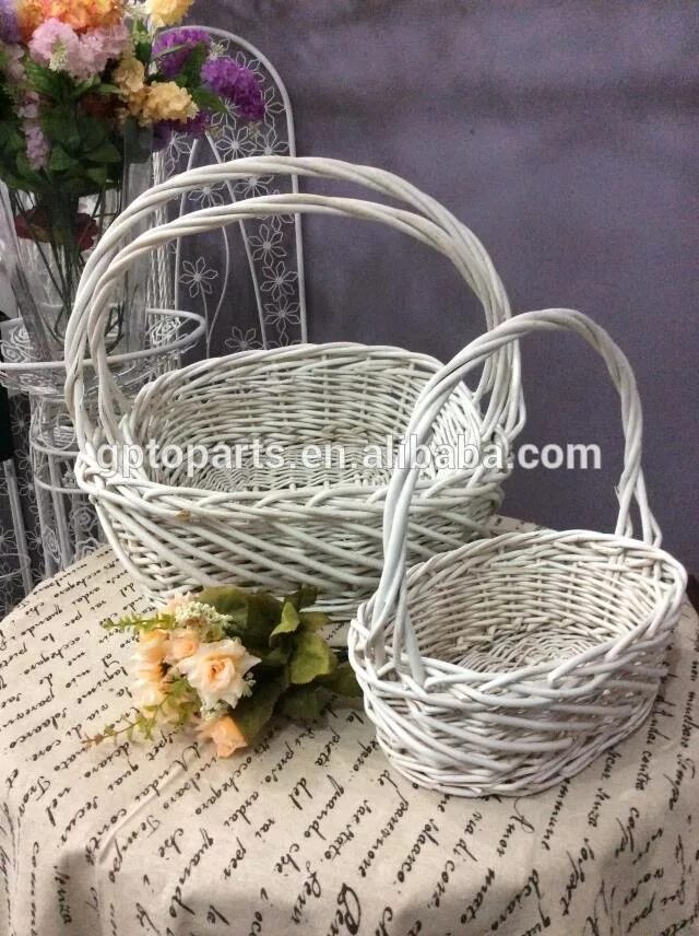 Бескаркасная корзина из ротанга. Корзина из ротанга своими. Плетение ротангом бескаркасной корзины. Кашпо и корзины из ротанга в саду. Корзины и кашпо из искусственного ротанга.