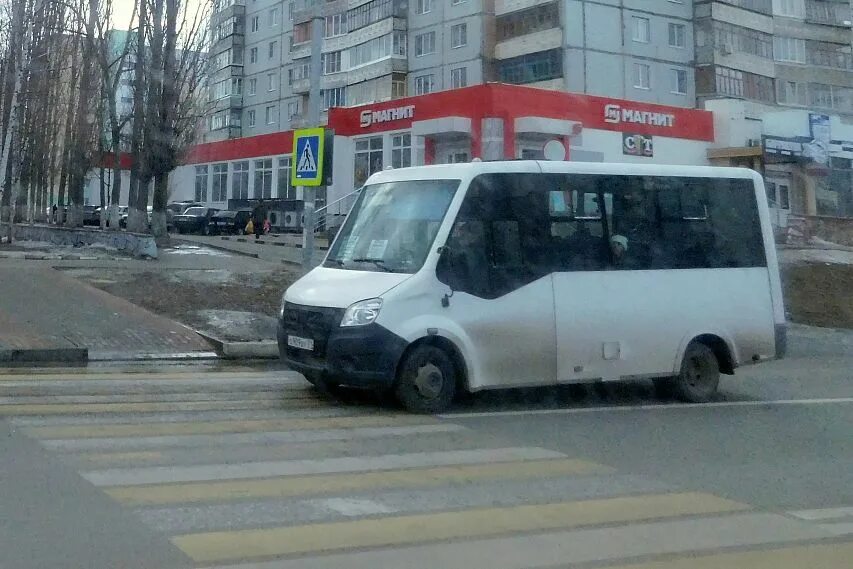 Маршрут 53 автобуса старый оскол. Курск старый Оскол автобус. Маршрутки старый Оскол. Старый Оскол транспорт. Автобус старый Оскол.