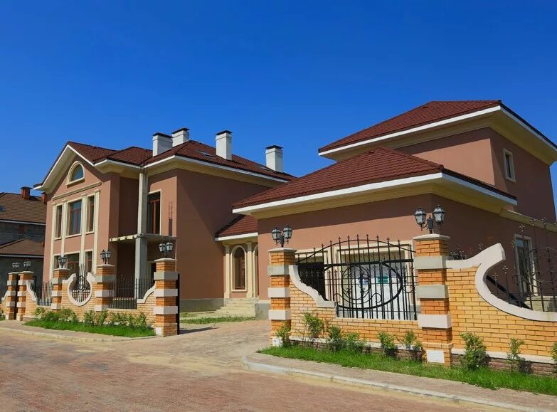 Кп 40 калуга. Поселок калужские усадьбы. Коттеджный поселок ливадия калужская область. Поселок ландыши калуга. Поселок бежин луг новорижское шоссе.