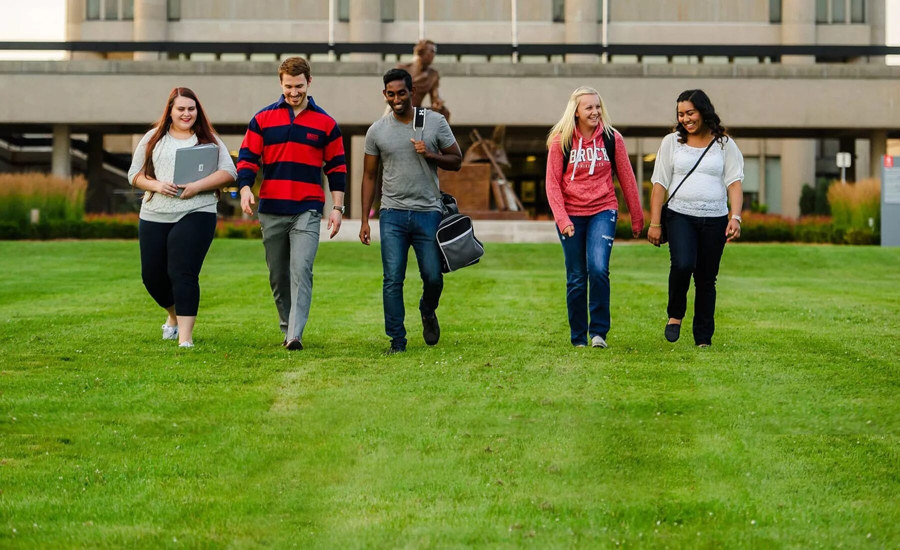 Университет Брока. Students banner. Brock University Crest. TLB University Suite. Human generation