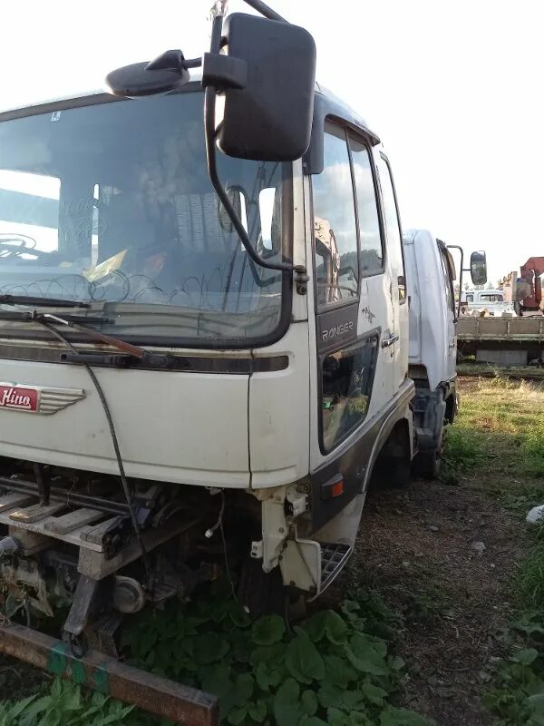 Купить кабину хино. Кабина Hino Ranger fd175 h07c. Hino Ranger 1994 кабина. Кабина Hino Ranger. Хино фд164.