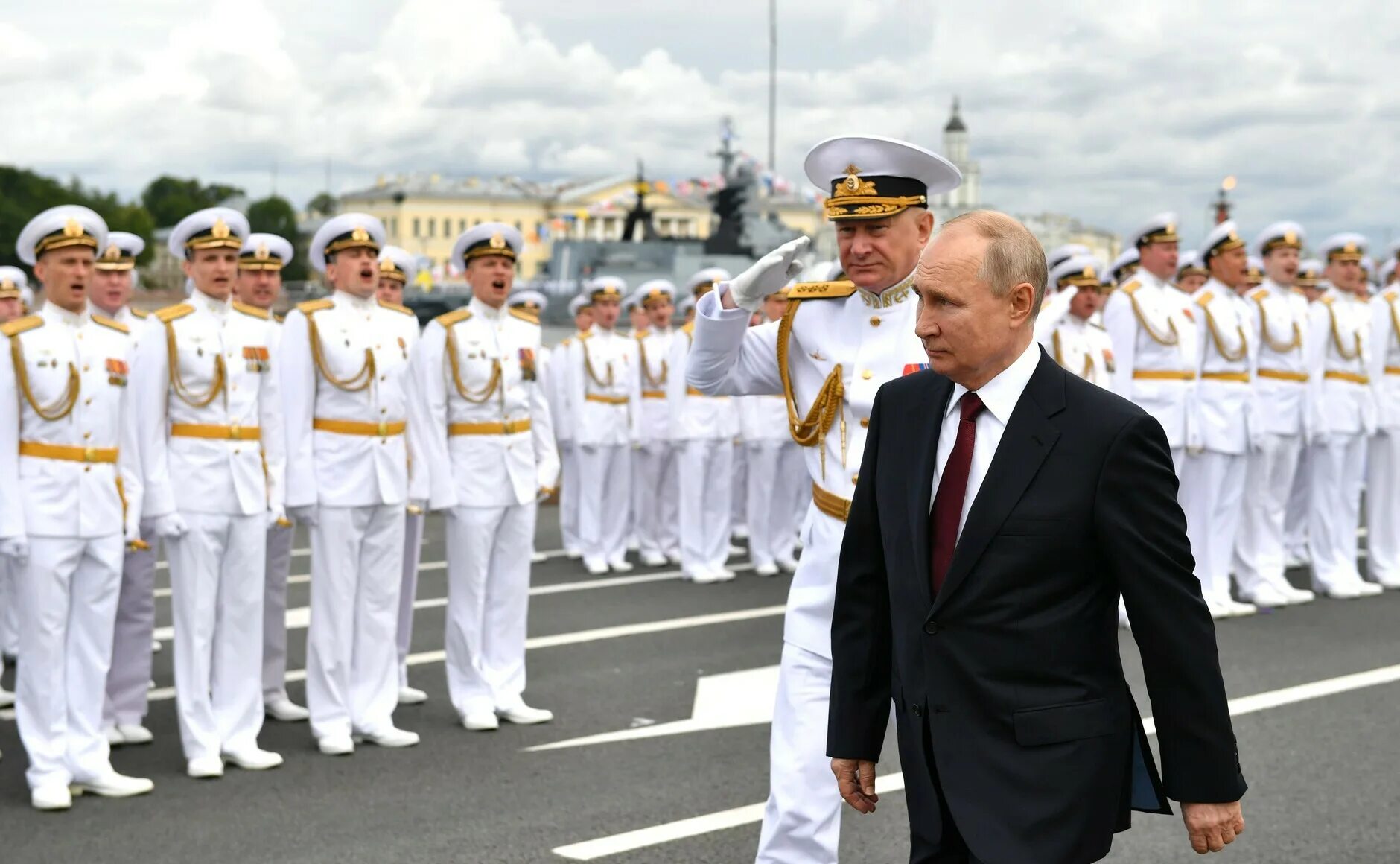 Муж парад. Парад ВМФ В Санкт-Петербурге 2022.