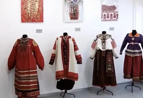 Выставка костюмы народов