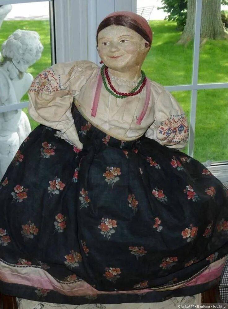 Самоварная кукла. Кукла грелка на самовар. Старинная самоварная кукла. Баба на самоваре. Кукла на чайник.