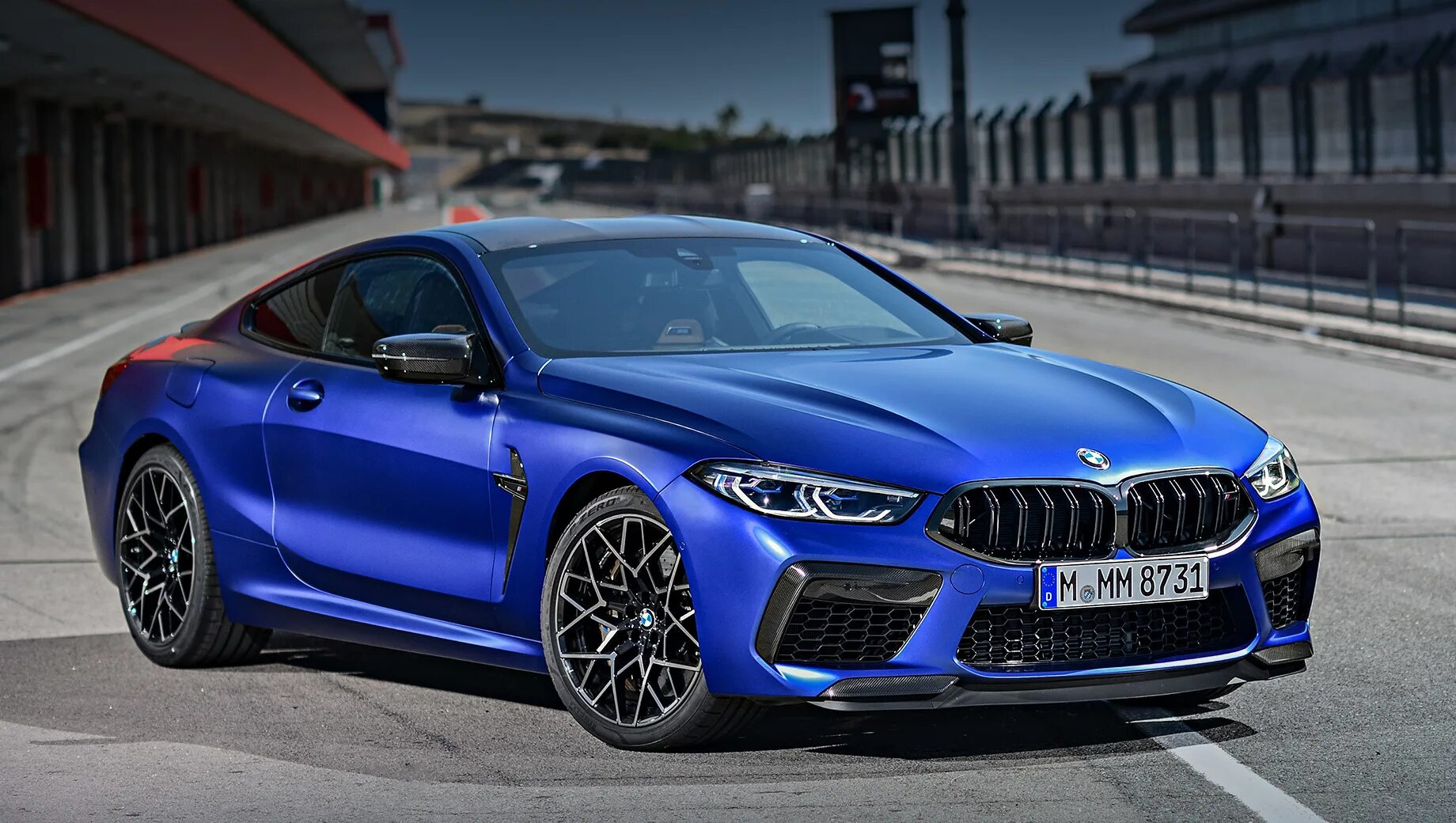 Bmw m 5 8. BMW m8 Coupe. BMW m8 Coupe 2020. BMW m5 Coupe 2020. БМВ м8 синяя.