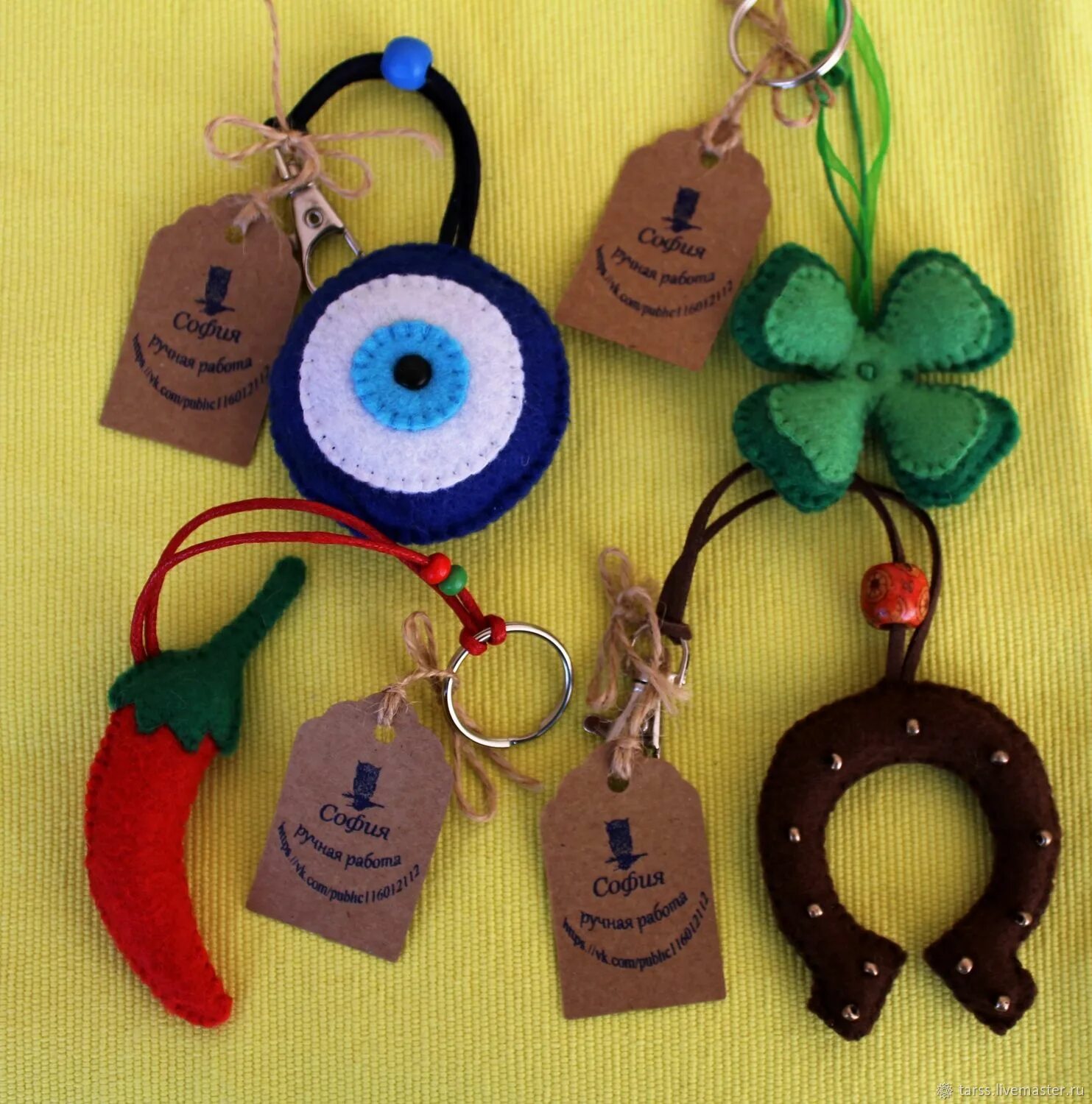игрушки из фетра брелки. талисман из фетра. кошелечек из фетра. подкова из фетра. украшения из фетра мастер класс.