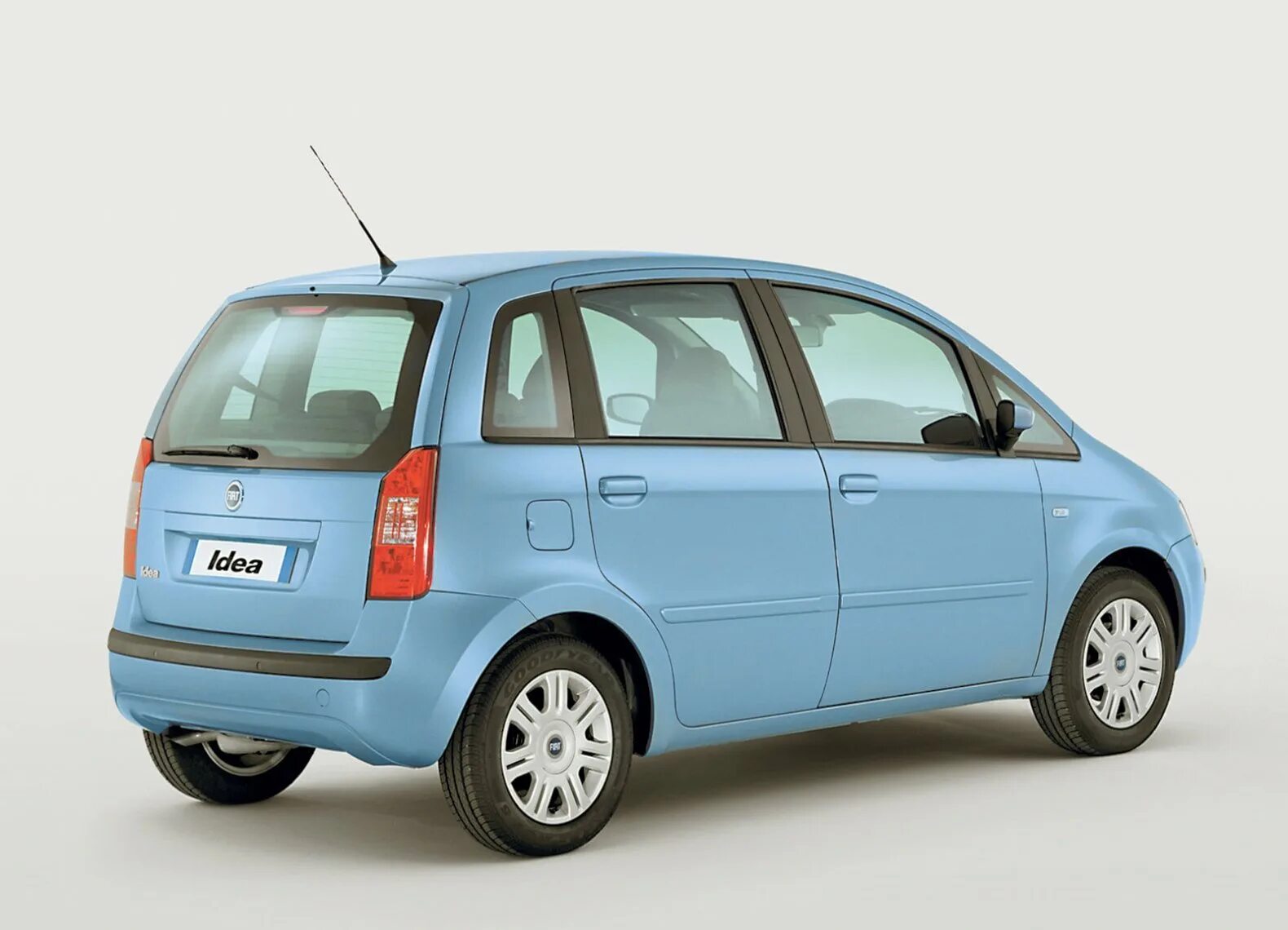 Fiat idea 2021. Fiat idea 2004. Fiat idea 2004. Idea 2004. Фиат идеа фото.