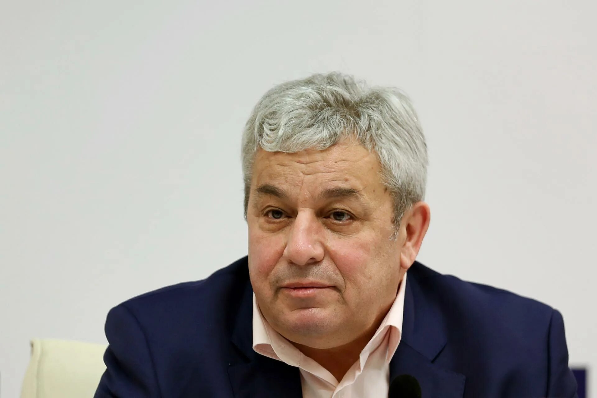 Чем сейчас занимается бывший губернатор