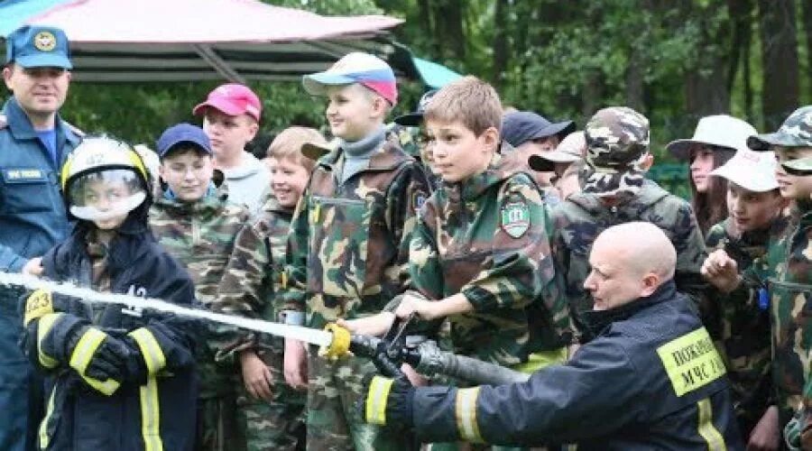 Патриотический лагерь для детей. Военно патриотический лагерь вымпел псков. Военно патриотический лагерь для детей в подмосковье. Военно патриотический лагерь для детей в подмосковье. Патриотический лагерь для детей.