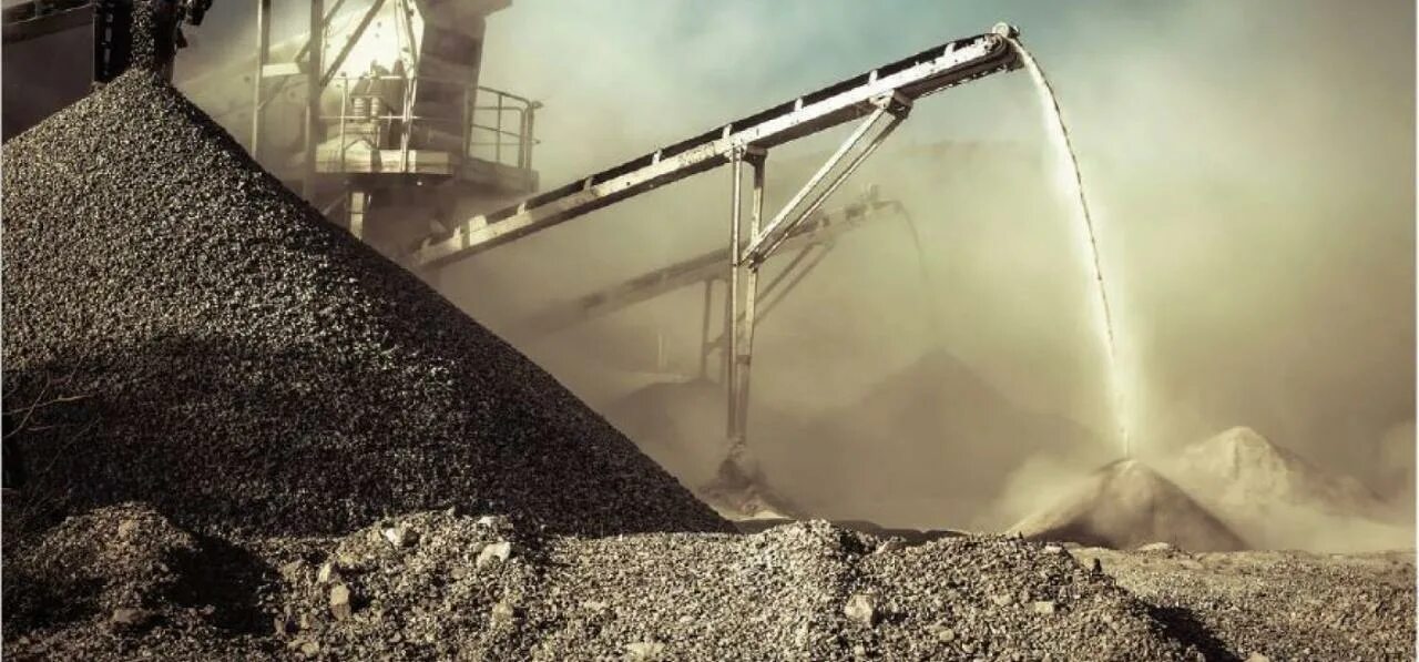 Промышленная пыль. Отходы горнодобывающей промышленности. Отходы производства горнодобывающей промышленности. Пыль в Горная промышленности.