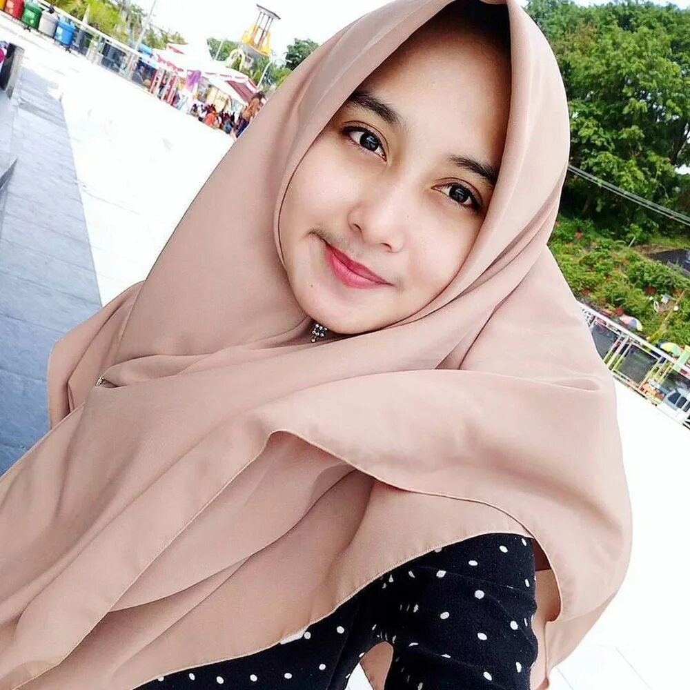 Bokep jilbab cantik. Jilbab Bugil 2020. Tudung Hijab Jilbab. Jilbab selfie. Hijab Indonesia.