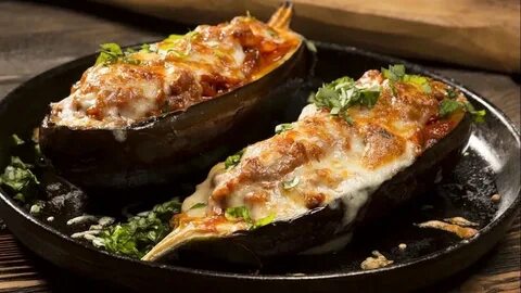 Баклажаны запеченные с мясом