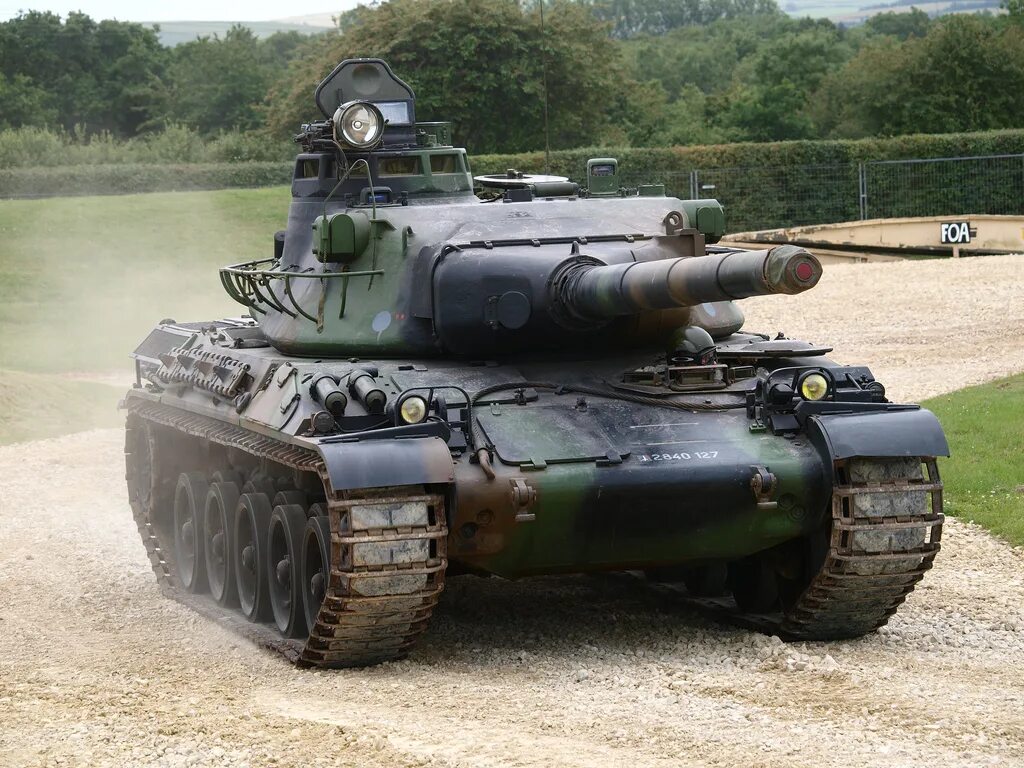 Амх 30б. Танк amx 30. танк amx 30 b. амх-30в2. танк амх-30в2.