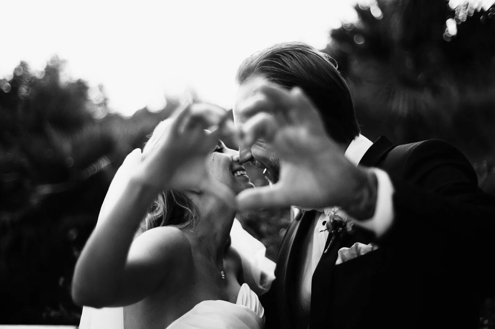 фото влюбленных. влюбленная пара черно белое. картинки влюбленных. красивые пары. влюбленная пара черно.