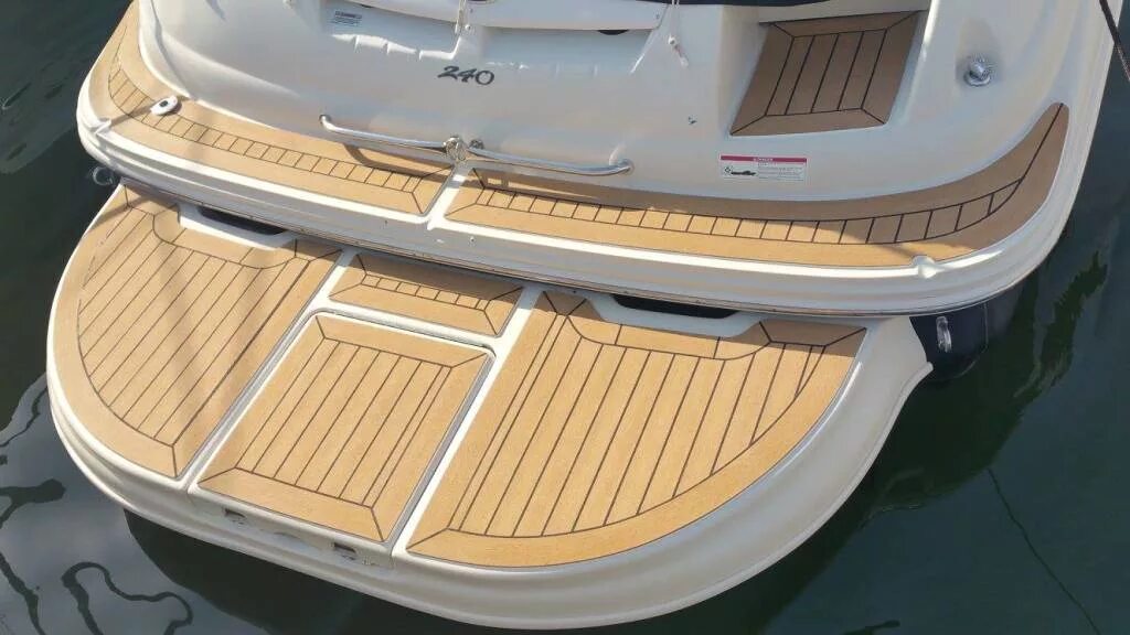 Покрытие для палубы. Meridian 341 палуба тик. тиковая палуба. тиковая палуба яхты. перматик permateek палубное покрытие.