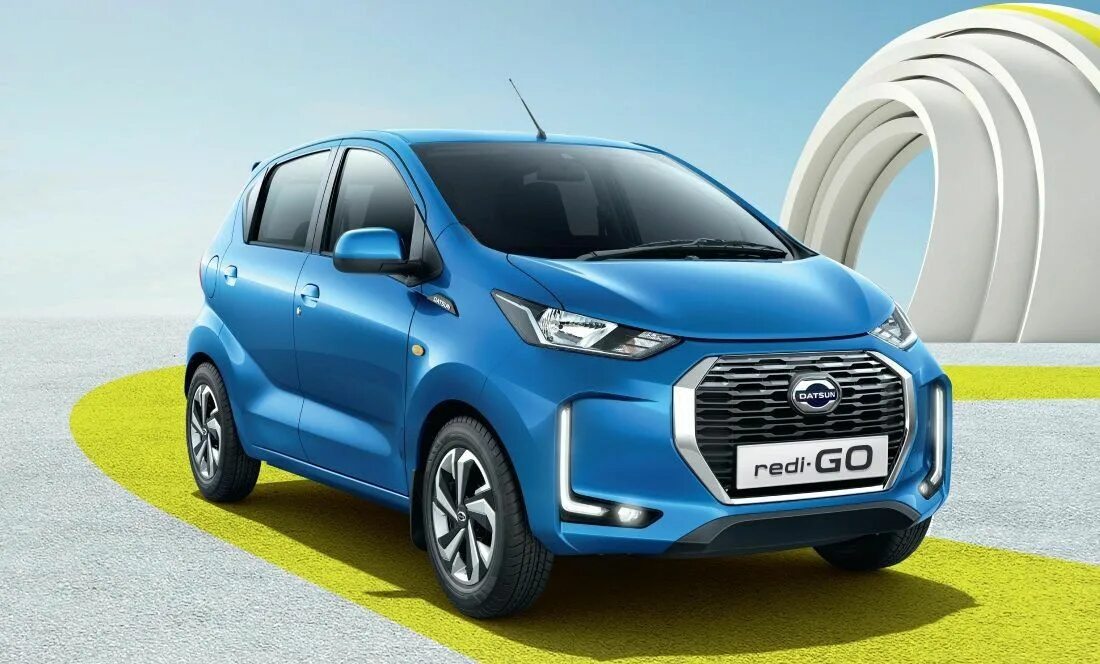 Suzuki alto 800. Renault kwid 2021. Самый дешевый автомобиль 2019 года. Индийская малолитражка bajaj. Индийская машина bajaj.