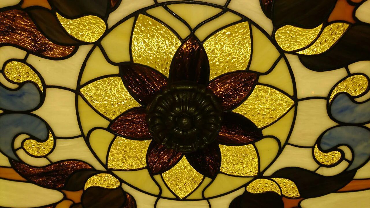 Витражи сверчкова штиглица. Витражное окно рисунок 5 класс. Рельефный витраж. Мозаика из стекла витражи. Имитация витража.