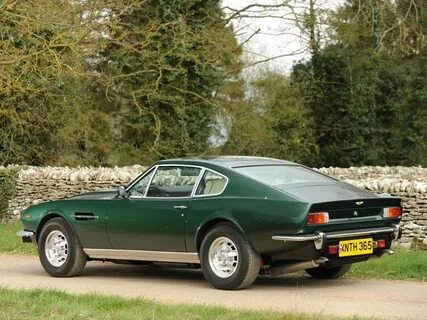 Aston martin v8