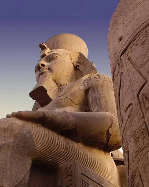 Тот родил его фараон 6 букв сканворд. Фараон Египет. Хоремхеб фараон Египта. Фараон из Египта показывает лайк. Египетский фараон 6 букв.