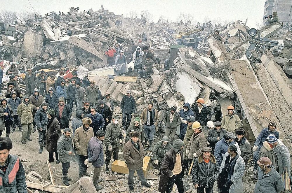 Когда последний раз было землетрясение. Землетрясение в армении 1988 ленинакан. землетрясение в спитаке в армении 1988.