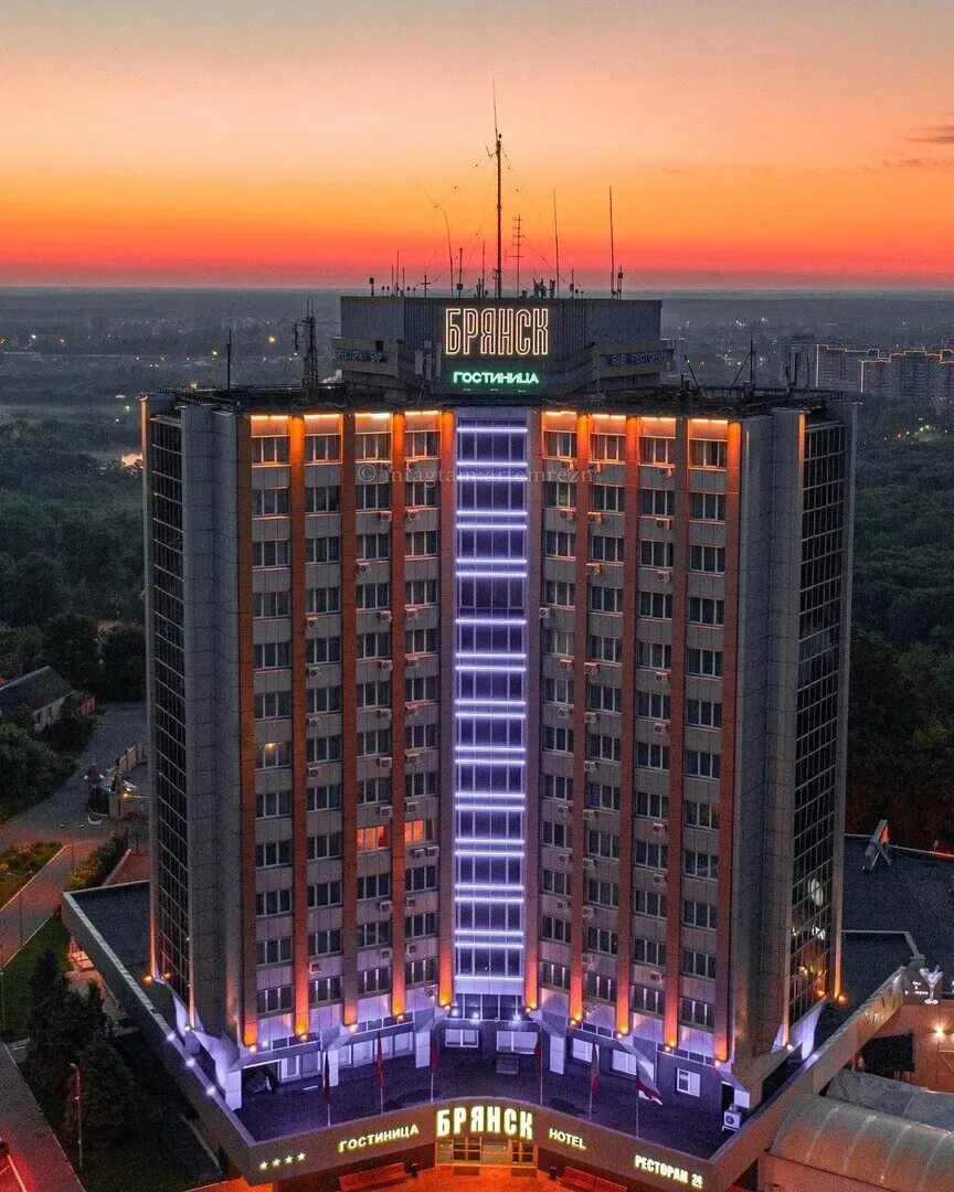 Flowwow брянск. Гостиница брянск в брянске. проспект ленина 100 брянск. сходня брянск гостиница брянск.