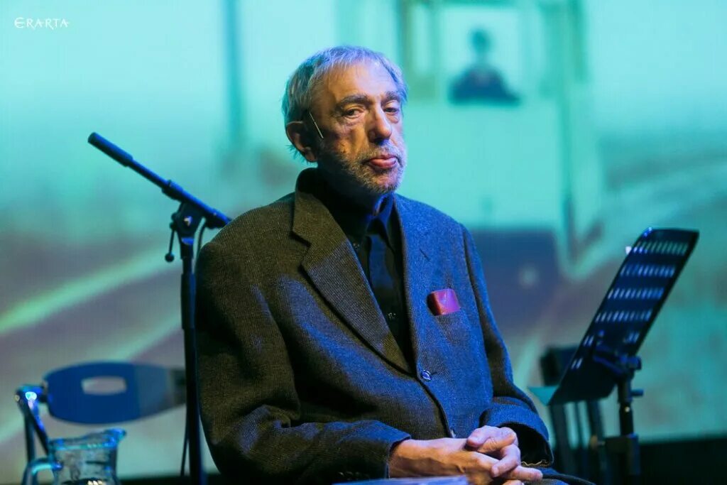 Композитор программы время. Эдуард николаевич артемьев. э артемьев. артемьев композитор. эдуард артемьев фото.