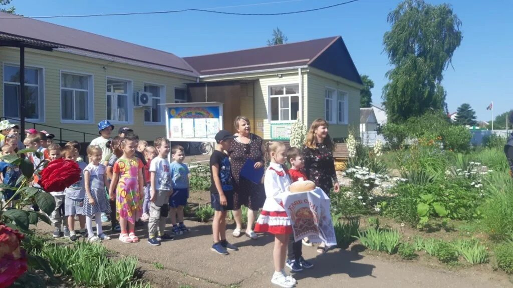 Новобейсугская выселковский краснодарский край. Новобейсугская Краснодарский край. Станица Новобейсугская. Садик Звездочка Выселки. Школа 12 ст Новобейсугская.