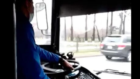 Водитель автобуса на городской маршруты
