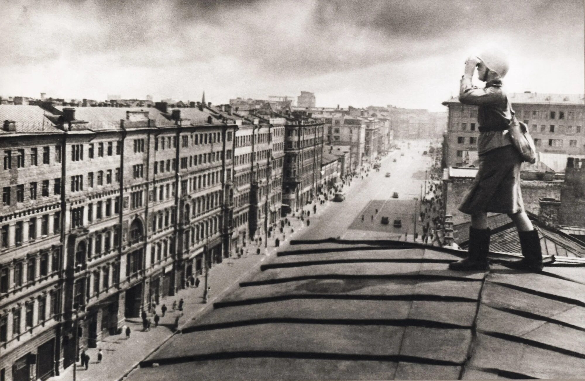 Москва летом 1941. Москва 1941. Светомаскировка Москвы в 1941. Битва за Москву 1941. Бомбёжка Москвы 1941.