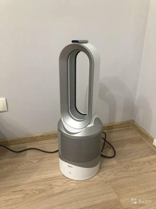 Dyson hot and cool hp00. Сломанный дайсон. Очиститель воздуха dyson hp05. Dyson hp00. Дайсон ионизатор воздуха.