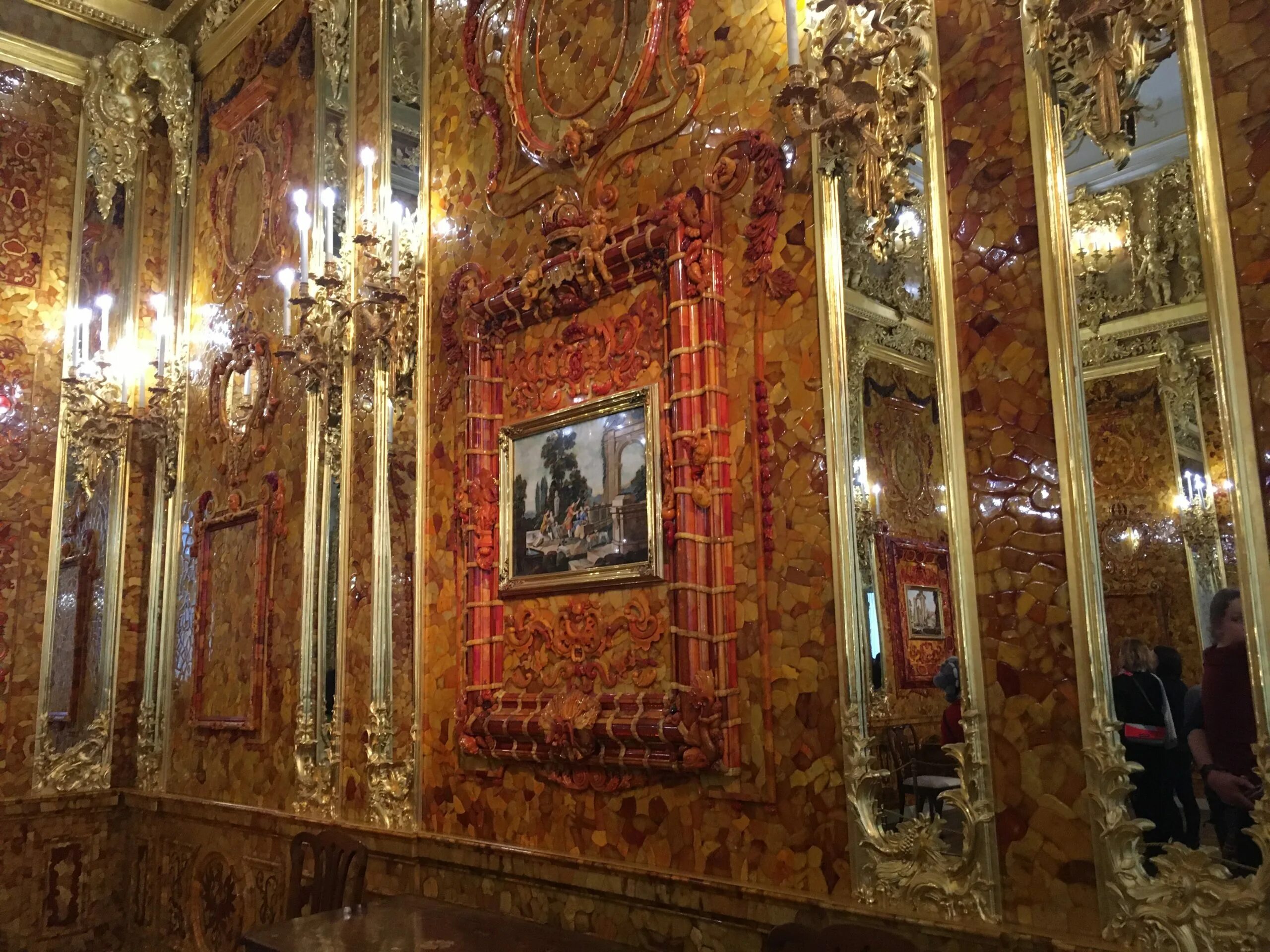 Янтарная комната hd. Экскурсия в янтарную комнату в санкт петербурге. Царское село с дворцом и янтарной комнатой в санкт-петербурге. Янтарная комната в екатерининском дворце. Большой екатерининский дворец царское село янтарная комната.