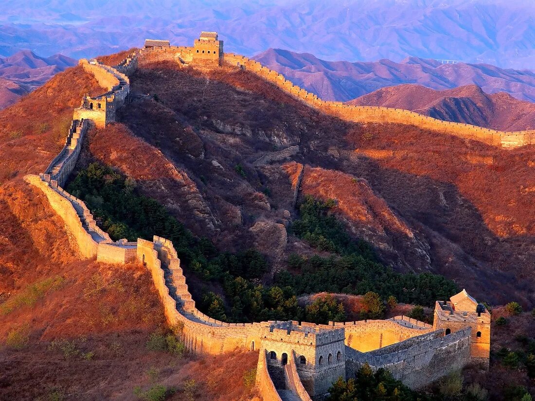 Великая китайская стена наследие. Великая китайская стена. Семь чудес света китайская стена. Великая китайская стена Династия Цинь. Великая китайская стена Колизей.