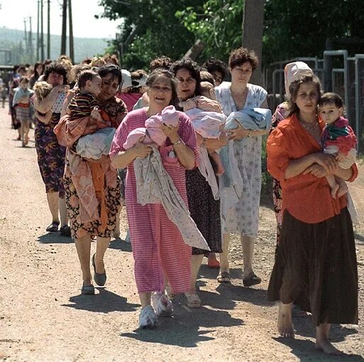 6 июня 1995. Захват больницы в буденновске. Штурм больницы в буденновске 1995. 14 июня 1995 года – буденновск, захват больницы. Презентация против терроризма.