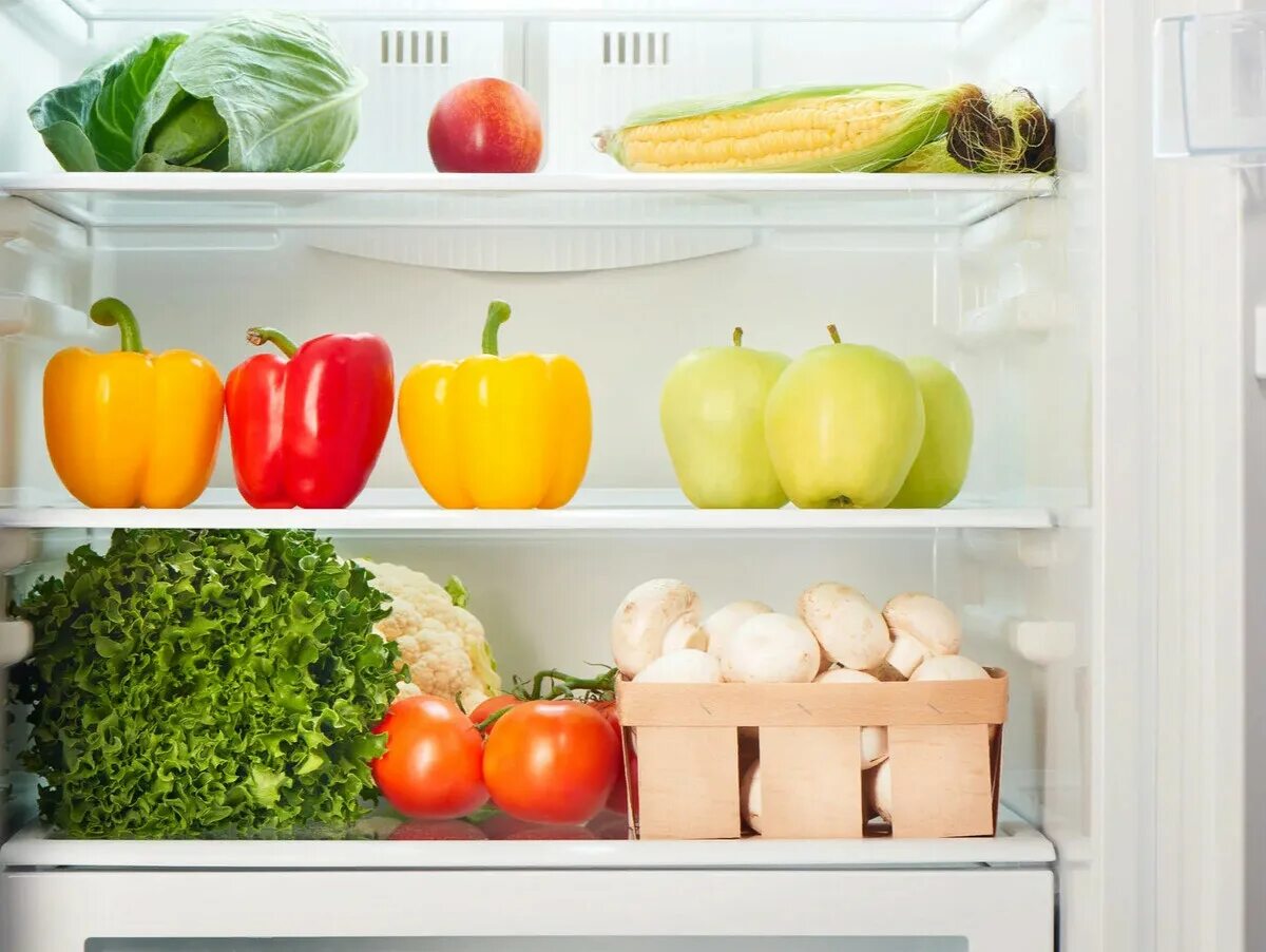 There are many eggs in the fridge
