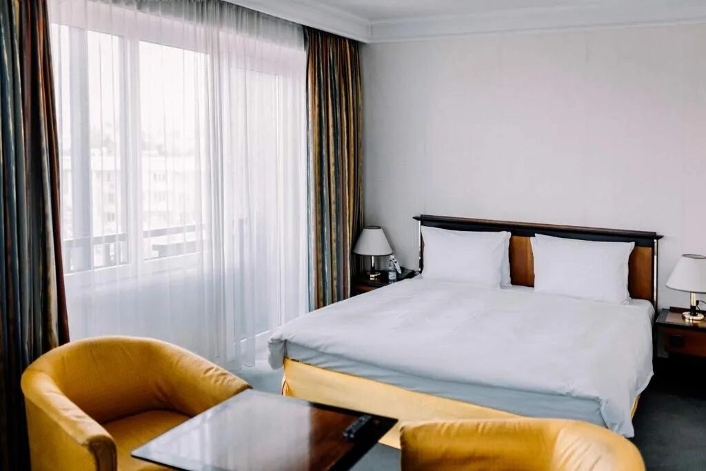 Rahat palace hotel алматы. Rahat palace hotel алматы. Grand aiser hotel алматы. Вокзал алматы 1. Алматы номер 1.
