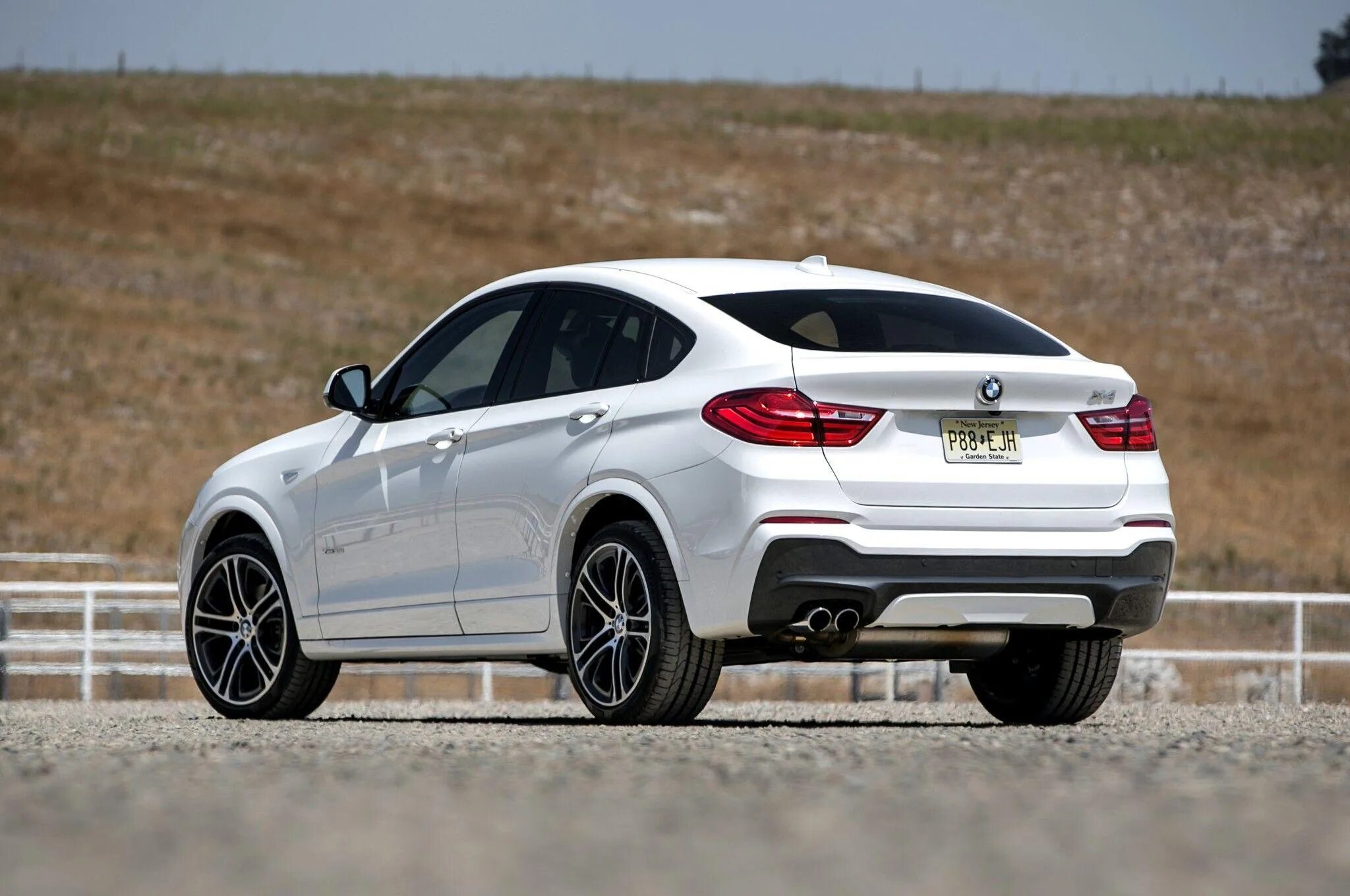 Bmw x 4. BMW x4 2017. BMW x4 2015. BMW x4 2014. БМВ х4 седан.