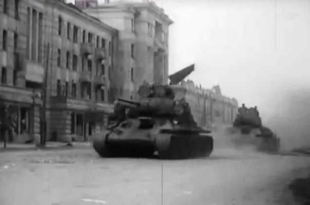 Освобождение города Орел август 1943. Город Орел 5 августа 1943. Освобождение Белгорода 1943. Белгород 5 августа 1943. Освобождение белгорода в 1943 году