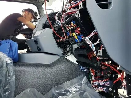 Работа грузовым автоэлектриком