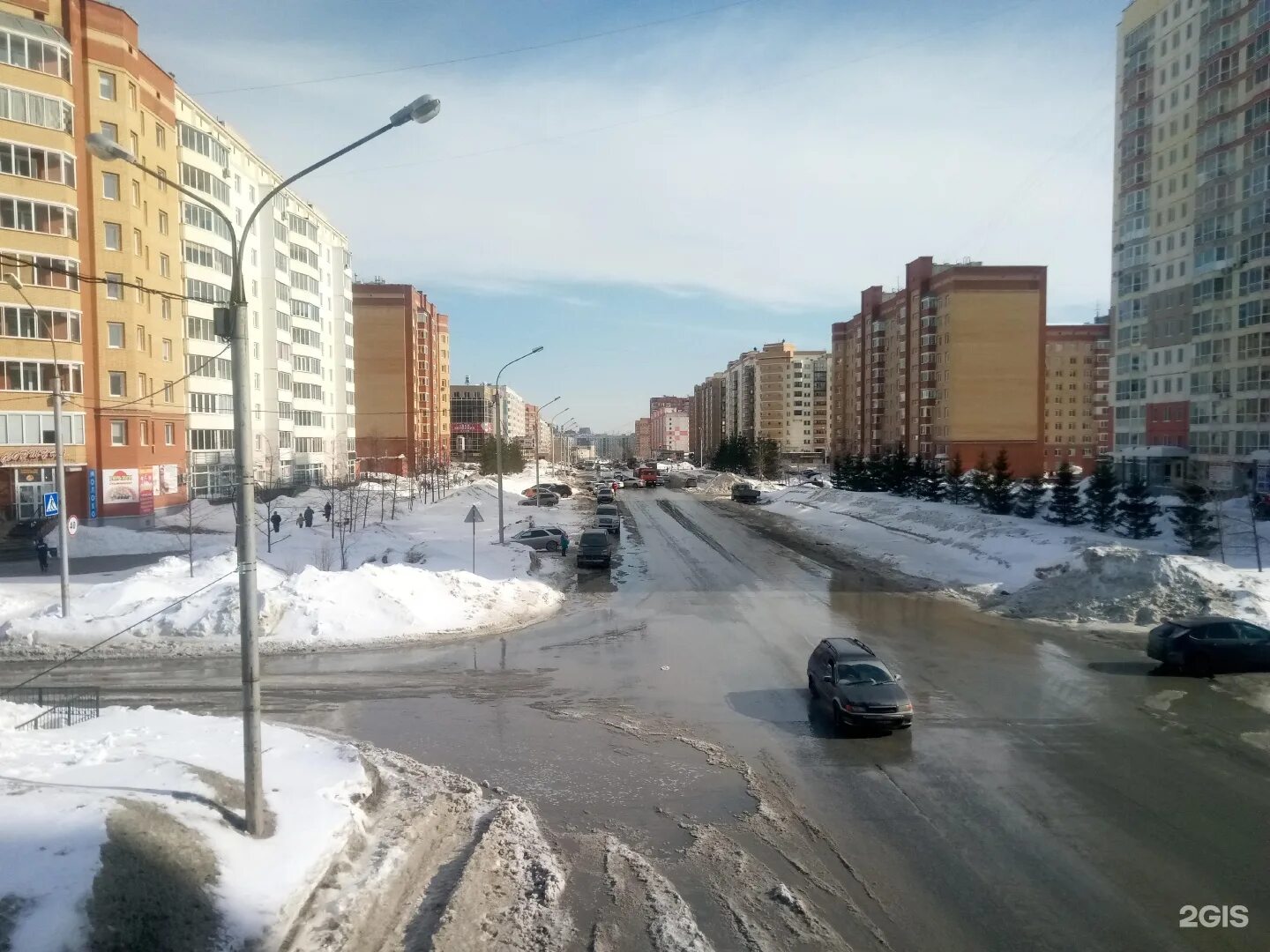 Новосибирск торговый центр родники. Родники магазин. Тц лето родники ивановская область. Пивной магазин хмельной погребок. Магазин родники новосибирск.