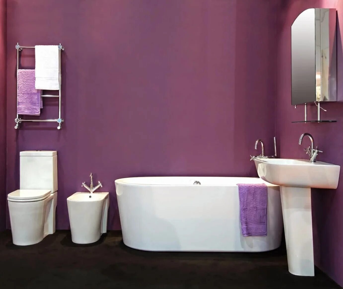 Окраска стен в ванной комнате. Декор стен в ванной. Отделка ванной комнаты краской. Декор стен в ванной краской. Крашенные стены в ванной.