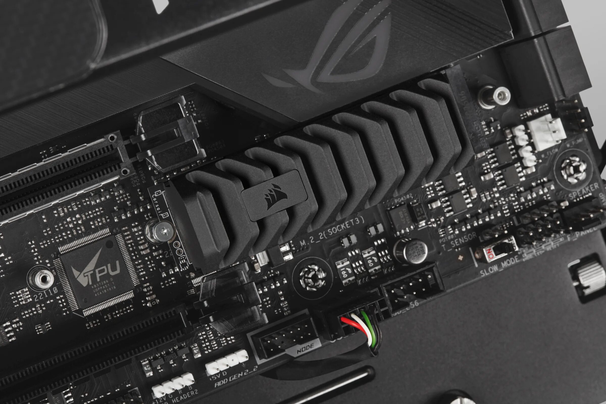 Nvme ssd m 2 pci express. Corsair mp600 pro. mp600 pro xt. nvme m2 corsair. corsair mp600 lpx.