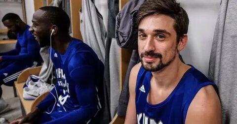 Швед получил