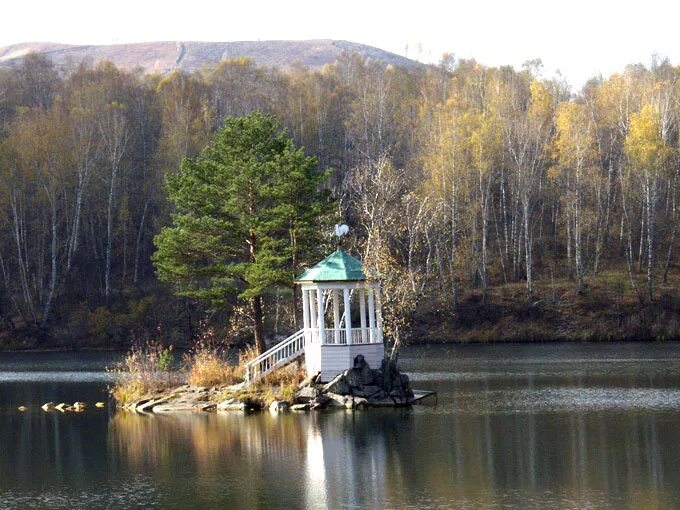 Озеро айя. Айя озеро Алтайский край. Озеро Айя Горно-Алтайск. Озеро ая горный Алтай.