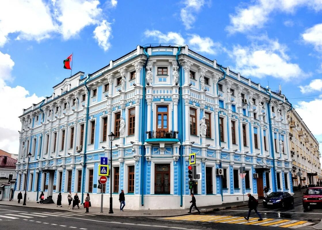 Официальное посольство беларуси в москве. Здание посольства белоруссии в москве. Официальное посольство беларуси в москве. Официальное посольство беларуси в москве. Посольство белоруссии табличка.