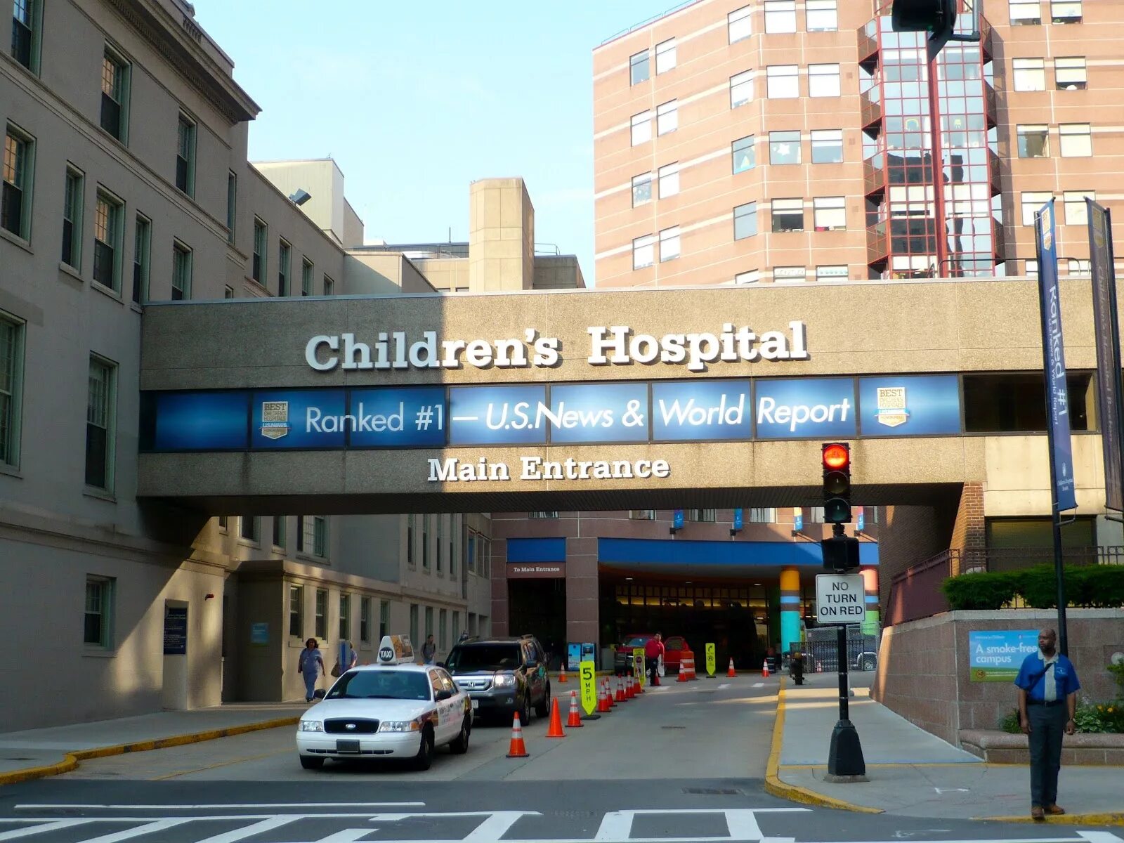 Бостонский госпиталь. Детская больница Бостона. Госпиталь в Бостоне. Boston children's Hospital ответ. З госпиталь