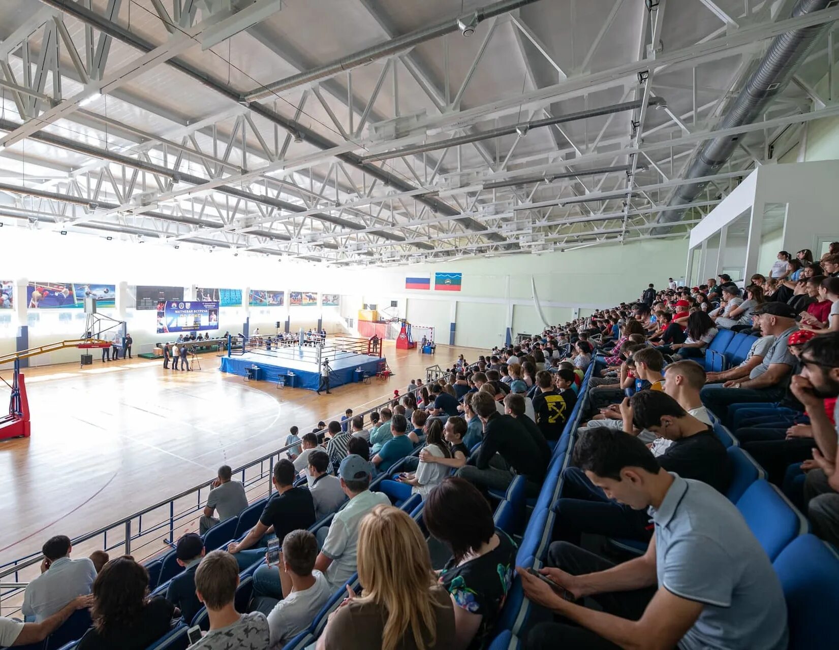 Спорт черкесск. Спорткомплекс Юбилейный Черкесск. ДС Юбилейный Черкесск. Дворец спорта Юбилейный КЧР. Бассейн Юбилейный Черкесск.