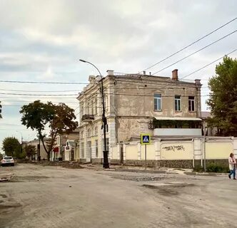 Таганрог попал в личный список мест,куда возвращаться не хочется.Но в окрестност