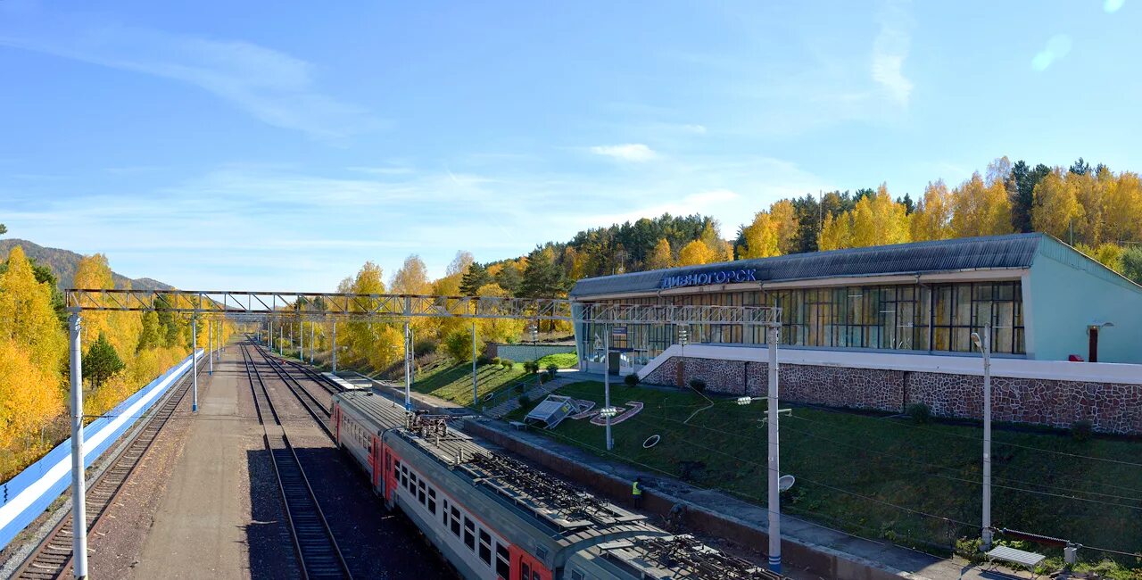 электричка овсянка енисей. электричка овсянка енисей. электричка красноярск дивногорск. железная дорога красноярск-дивногорск. электровозы ge в пригородных поездах.