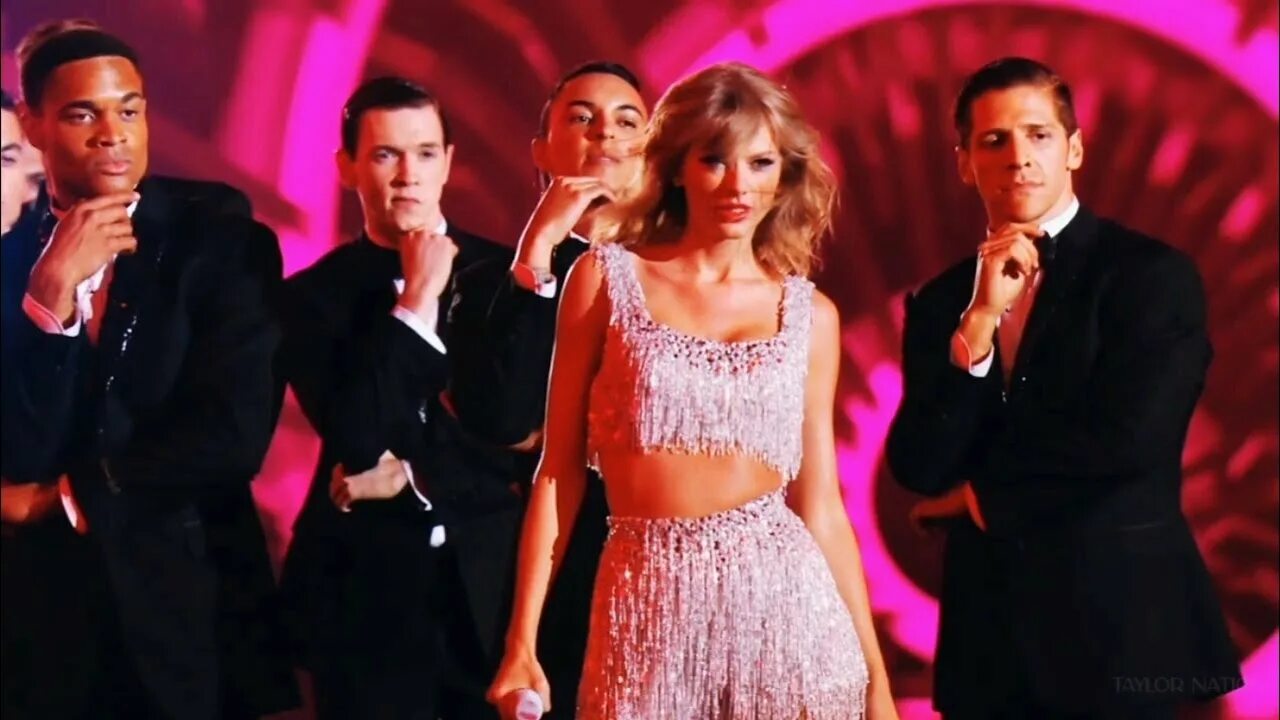 Шейк тейлор. Taylor Swift VMA. Тейлор Свифт Shake it off VMA. Шейк танец. Taylor Swift VMA 2014 Shake it off.