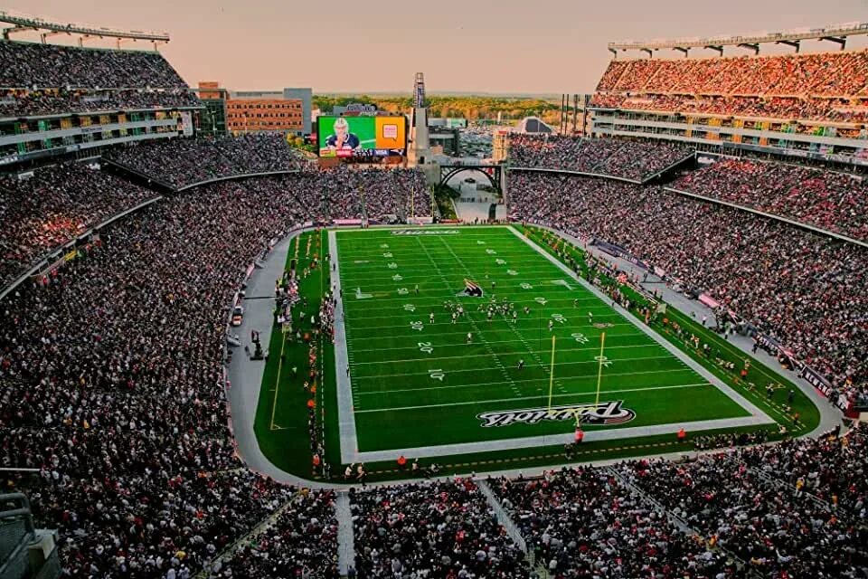 Вода на стадионе. Стадион для американского футбола в Далласе. FIRSTENERGY Stadium. Стадион НФЛ со звездой.